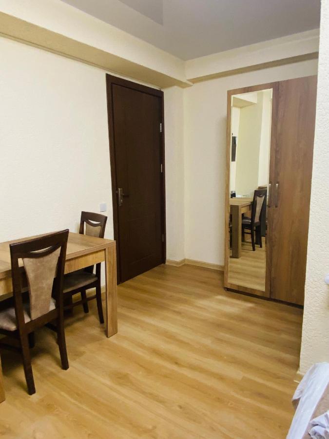 Hotel Sunrise Kutaisi Zewnętrze zdjęcie