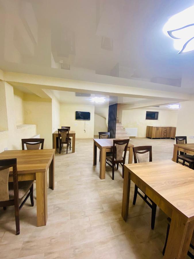 Hotel Sunrise Kutaisi Zewnętrze zdjęcie
