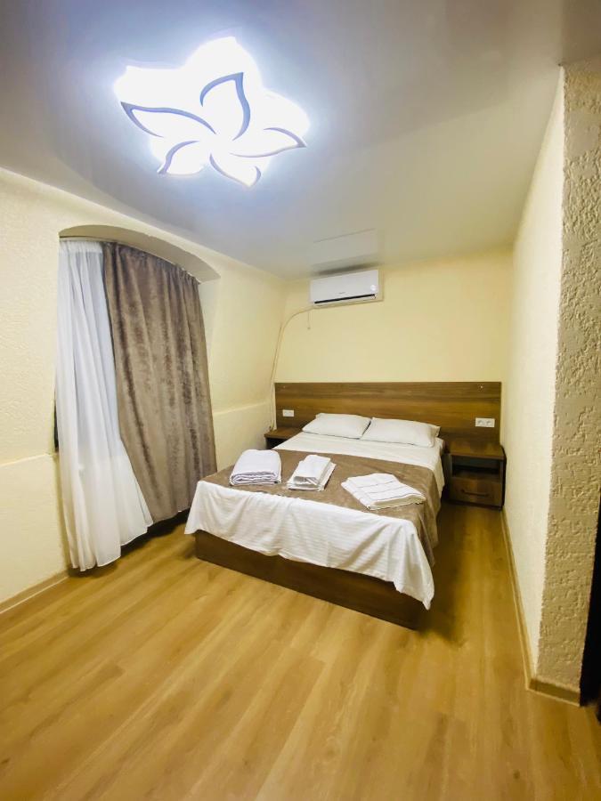 Hotel Sunrise Kutaisi Zewnętrze zdjęcie