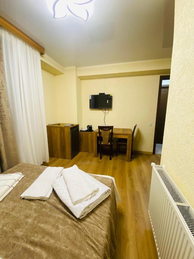 Hotel Sunrise Kutaisi Zewnętrze zdjęcie