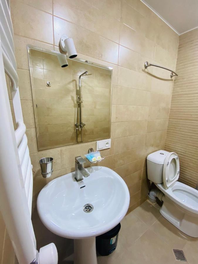 Hotel Sunrise Kutaisi Zewnętrze zdjęcie