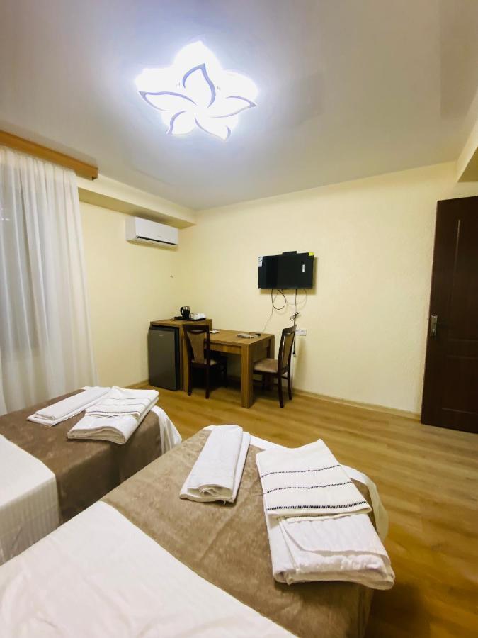 Hotel Sunrise Kutaisi Zewnętrze zdjęcie