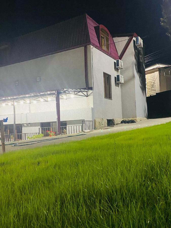 Hotel Sunrise Kutaisi Zewnętrze zdjęcie